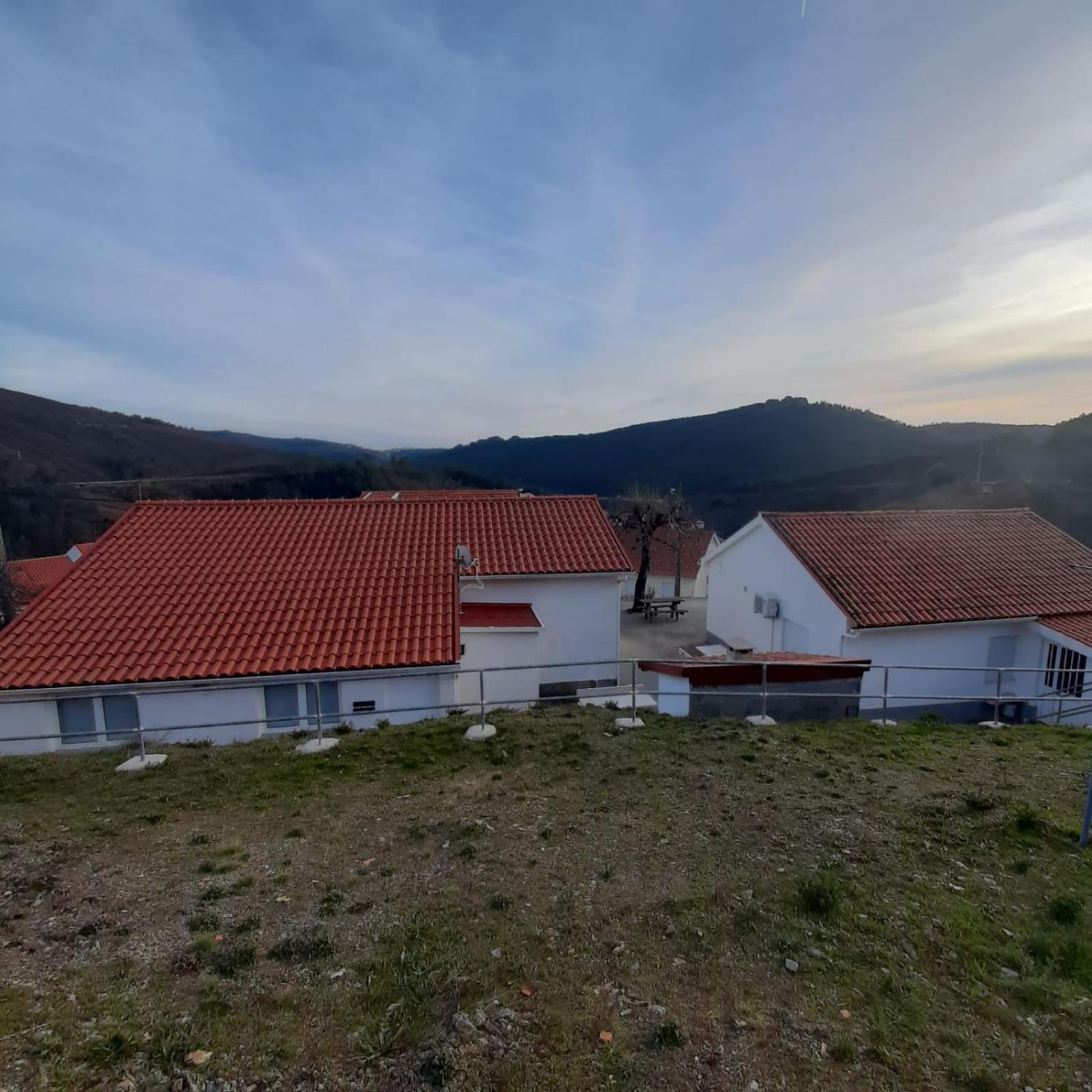 Casas Da Escola - "A Escola" - Meas Villa Pampilhosa da Serra Kültér fotó